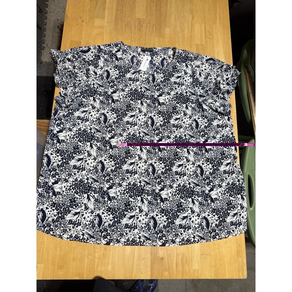 Lane Bryant 28L Floral Blouse Flutter Sleeve V Neck Navy Ivory Plus Size NWT